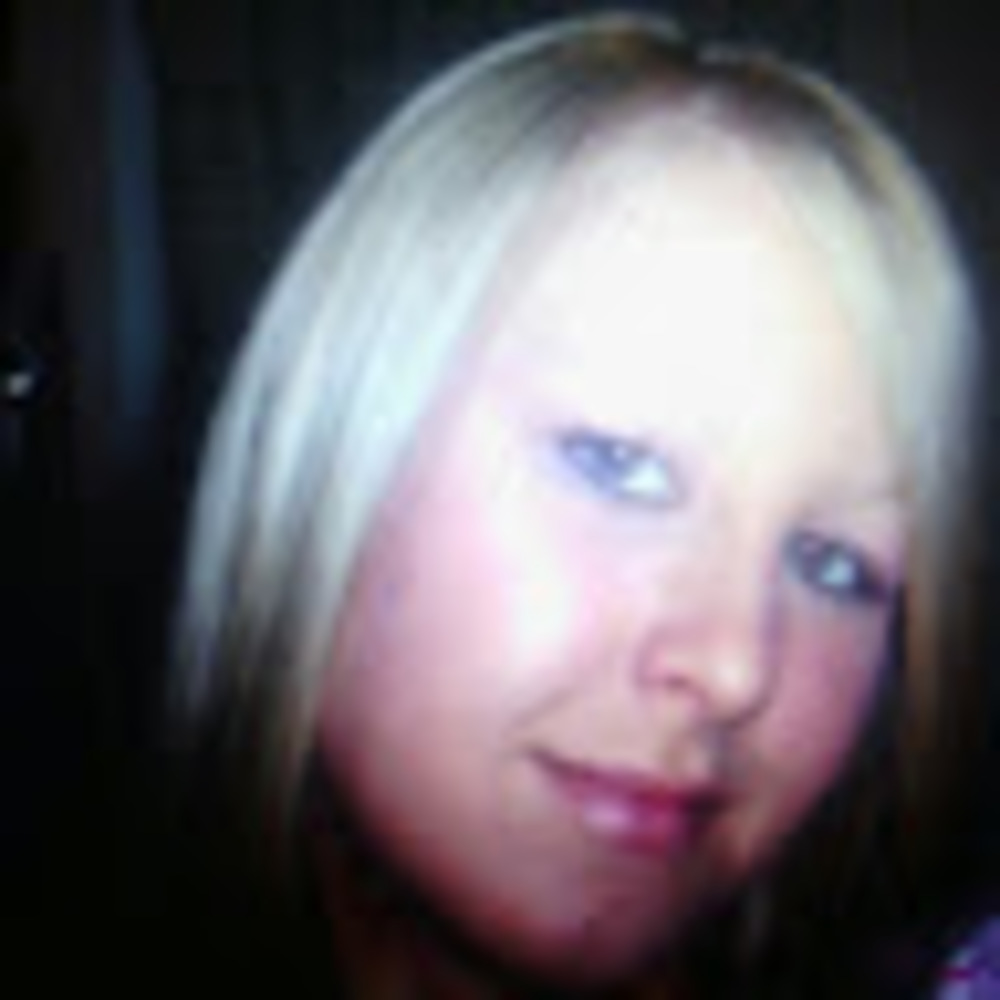 Meet your Posher, Courtney